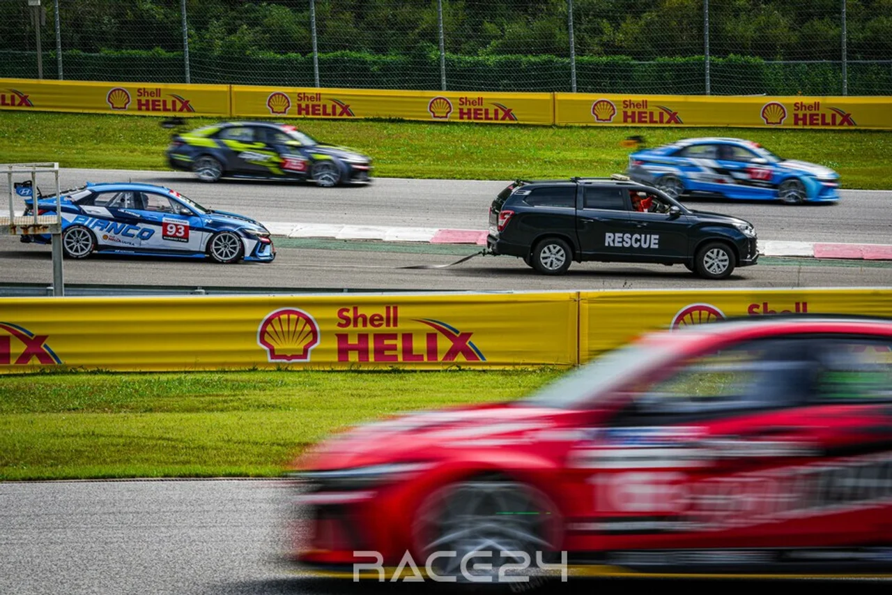 [포토] N1 Race 4 결승, 충돌과 세이프티카, 긴장감 속에 막 내린 N1 결승